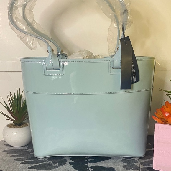 Dooney & Bourke patent leather Beacon lite blue NWT - Picture 2 of 12